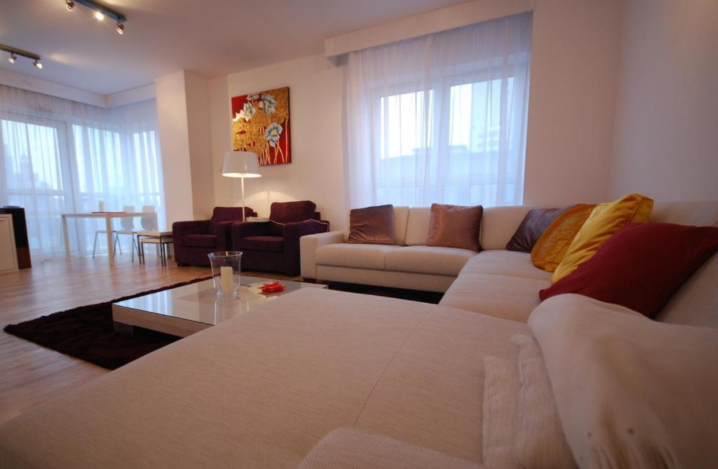 Platinum Towers Country 2 Country Warszawa